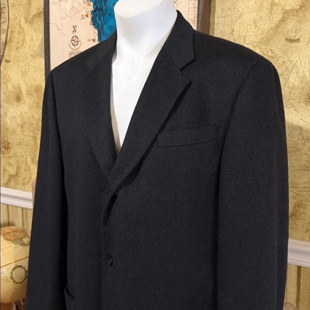 Donna Karan Cashmere Charcoal Men's Blazer. 46/40 Long